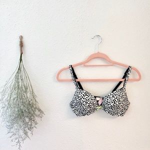 Victoria’s Secret bra